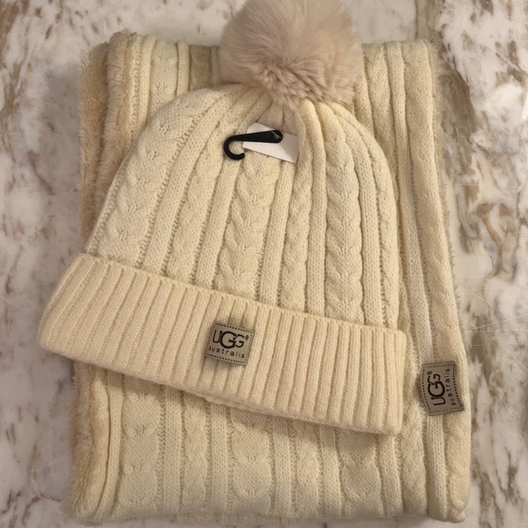 UGG Winter Cream and Beige Sweater Weather pom pom hat infinity scarf Set. NWT - Picture 2 of 7